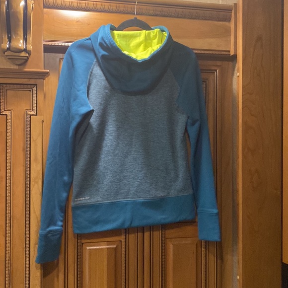 NWOT NIKE Therma-Fit Hooded Sweatshirt Size Small - Picture 2 of 10